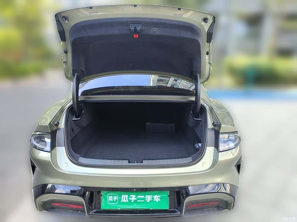 Xiaomi SU7, 2025 15