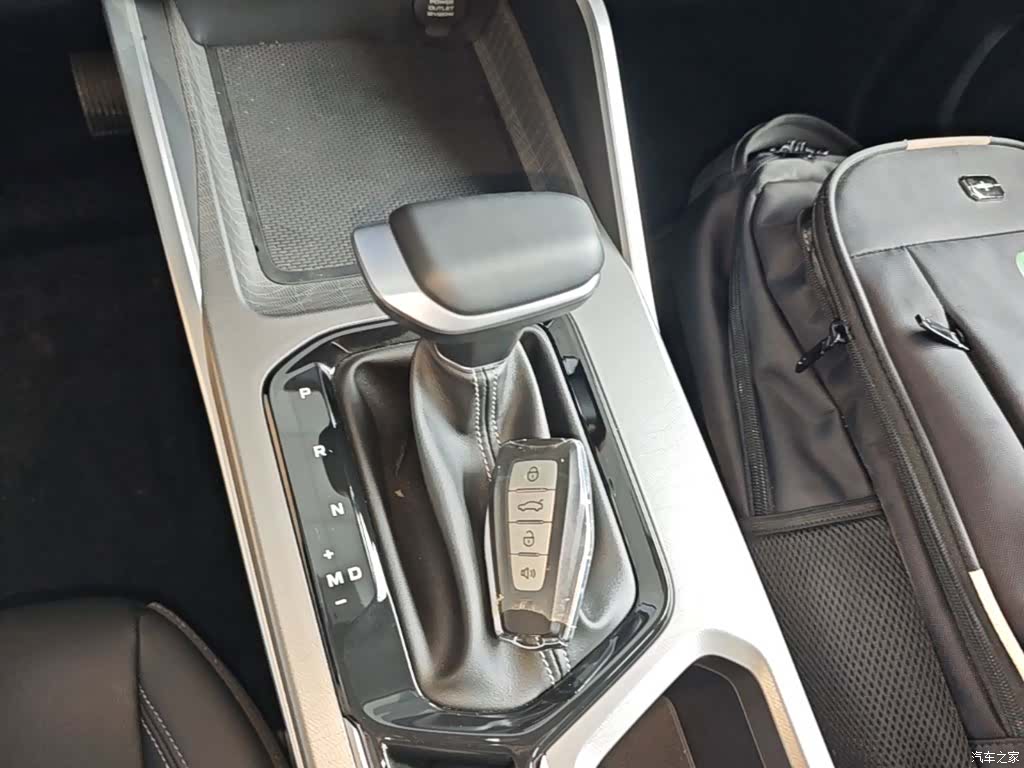 Geely Emgrand, 2026 14