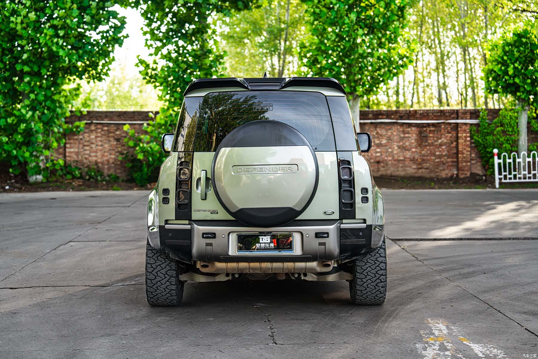 Land Rover Defender, 2021 все фото