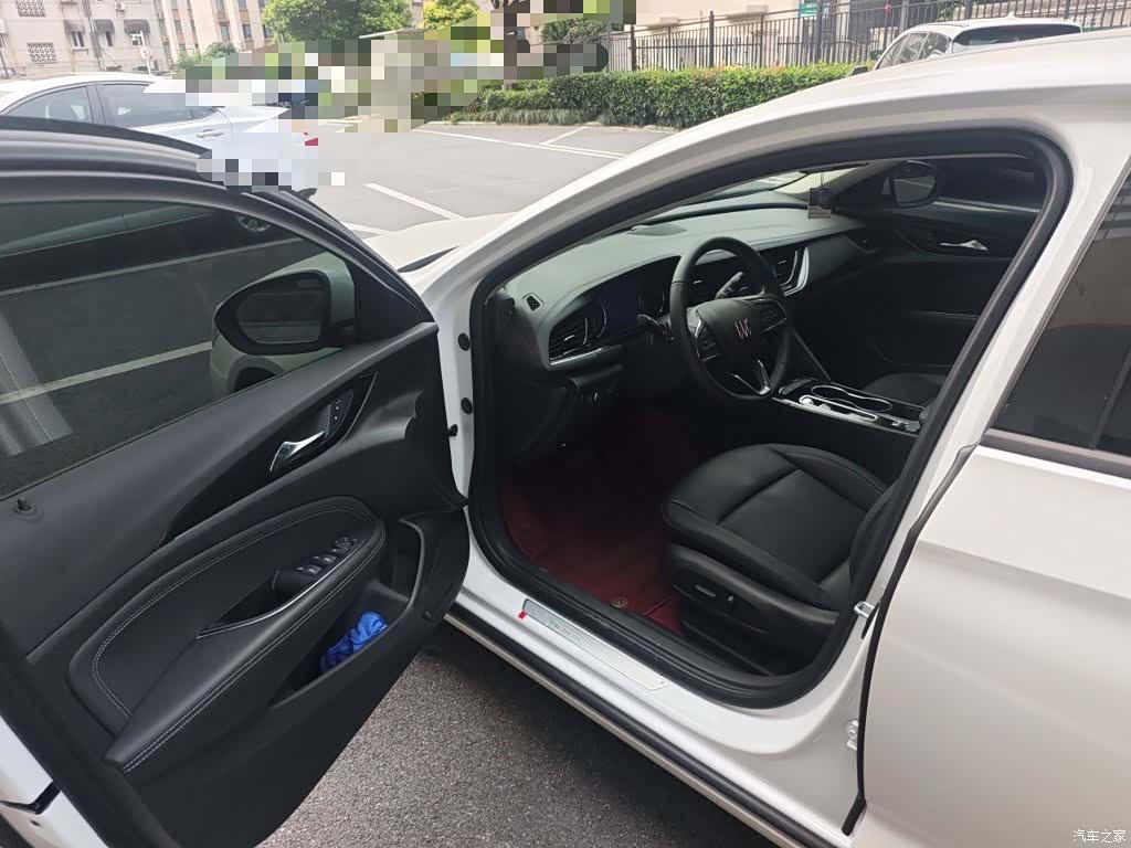 Buick Regal, 2025 12