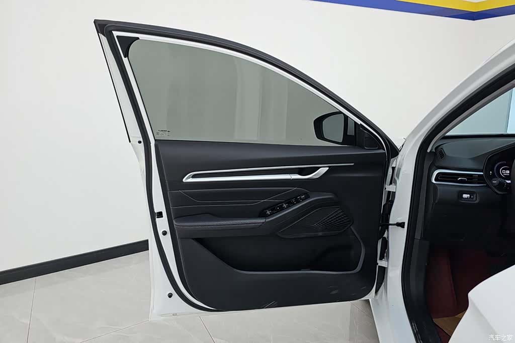 Geely Emgrand, 2024 7