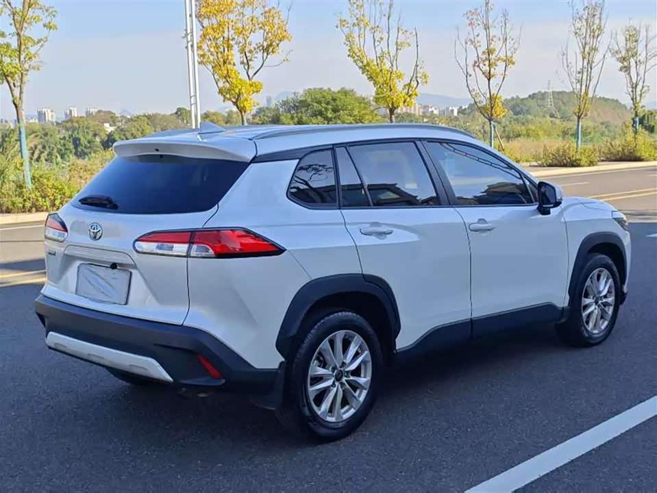 Toyota Corolla Sharp amplifier