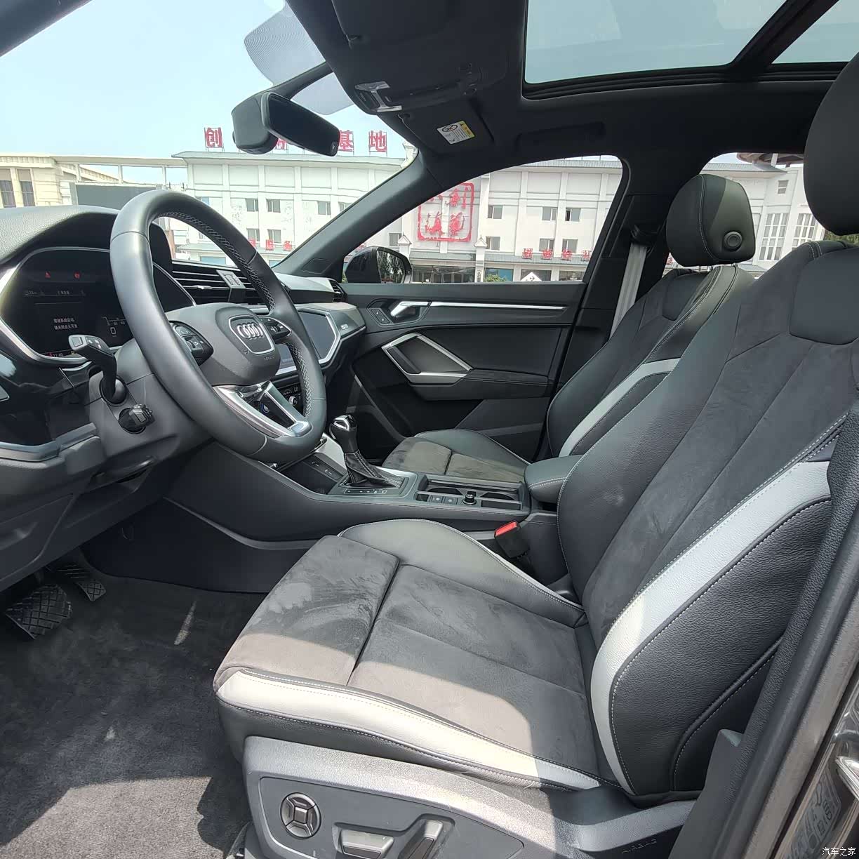 Audi Q3, 2022 7