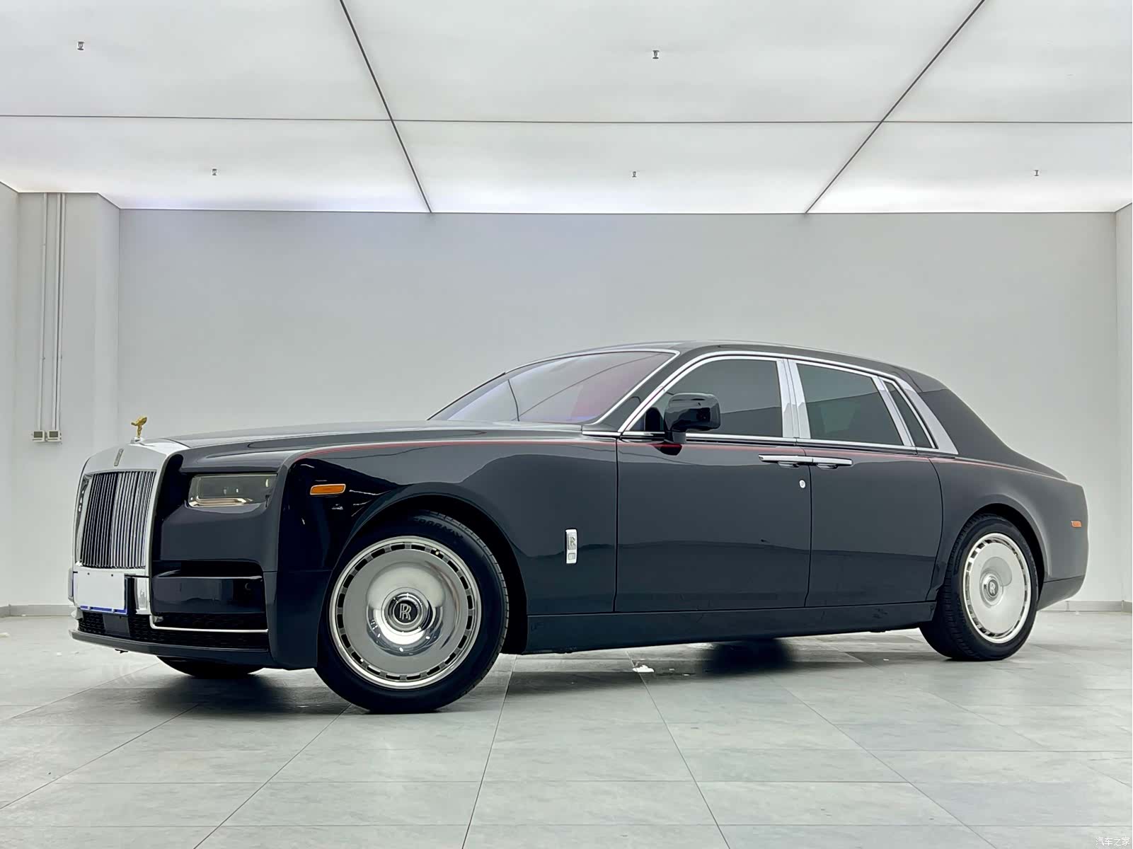 Rolls-Royce Phantom, 2012 8