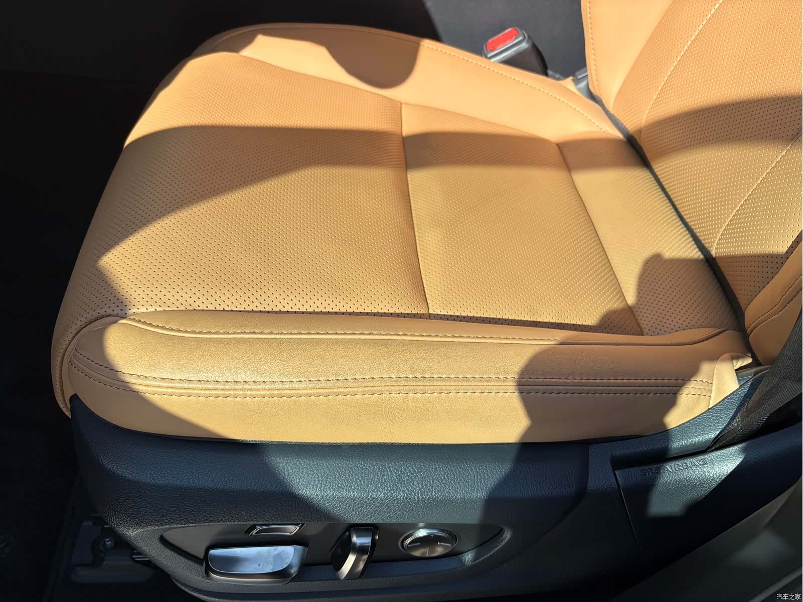 Lexus LX, 2025 15