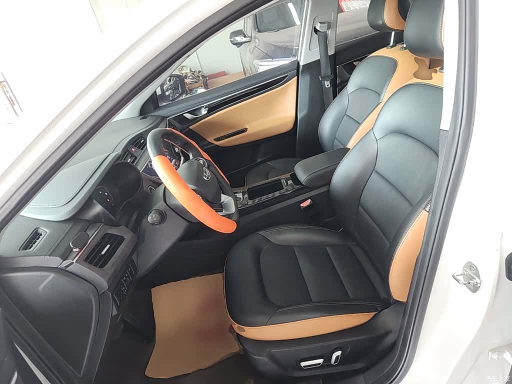 Geely Emgrand, 2020 15