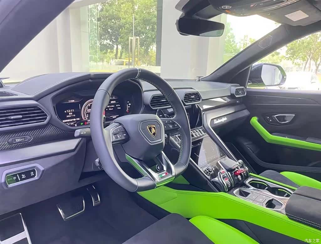 Lamborghini Urus, 2021 9
