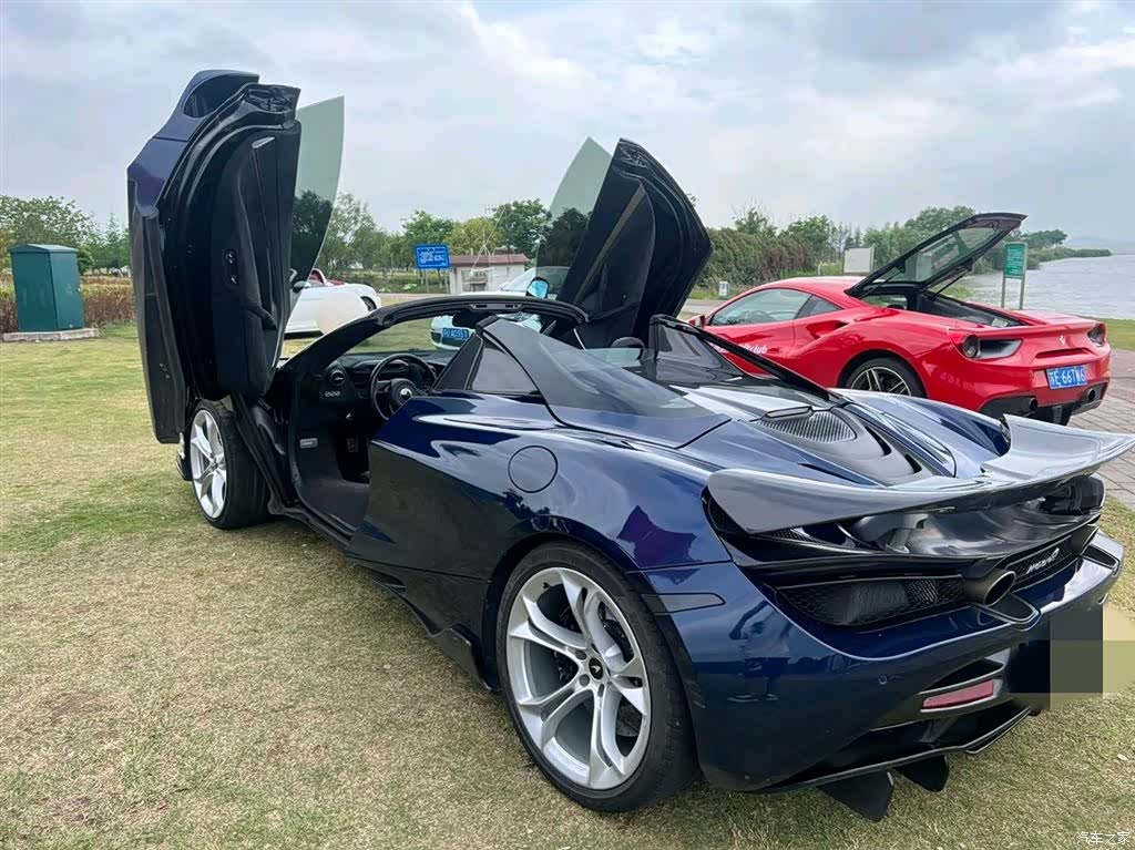 McLaren 720S, 2020 3