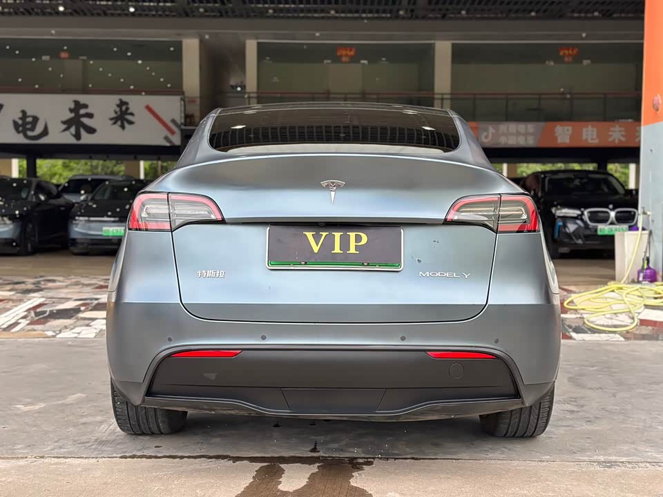 Tesla Model Y Tesla Model Y