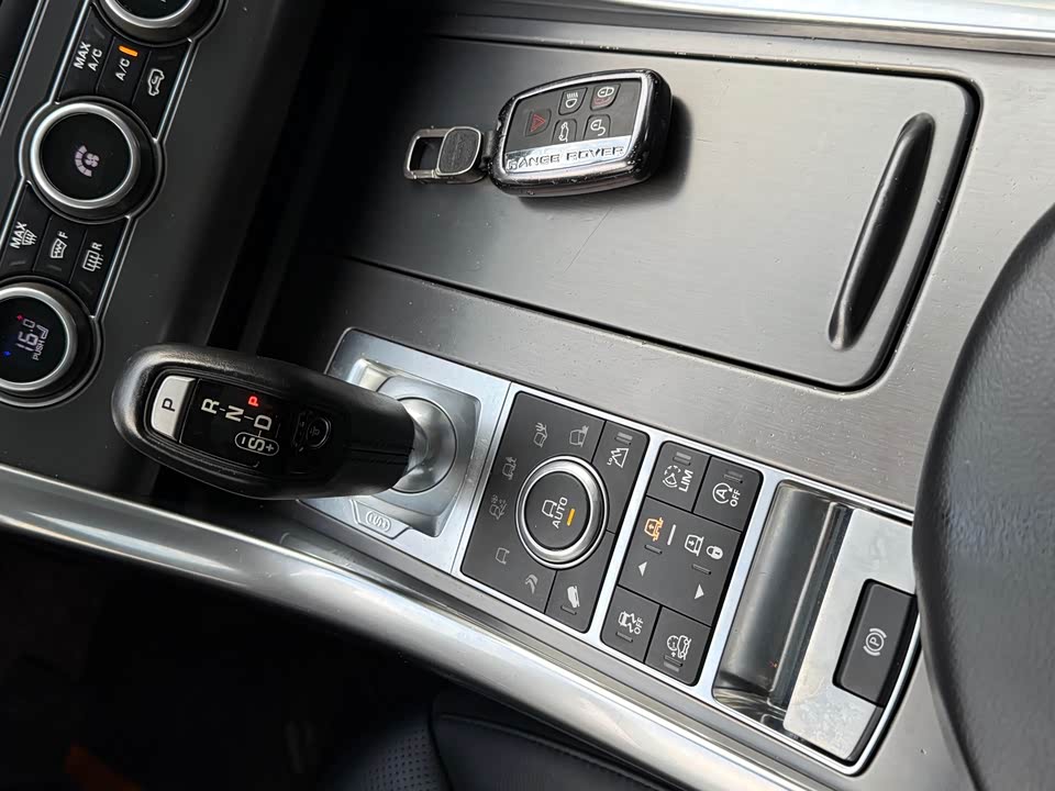 Land Rover Range Rover Sport Land Rover Range Rover Sport