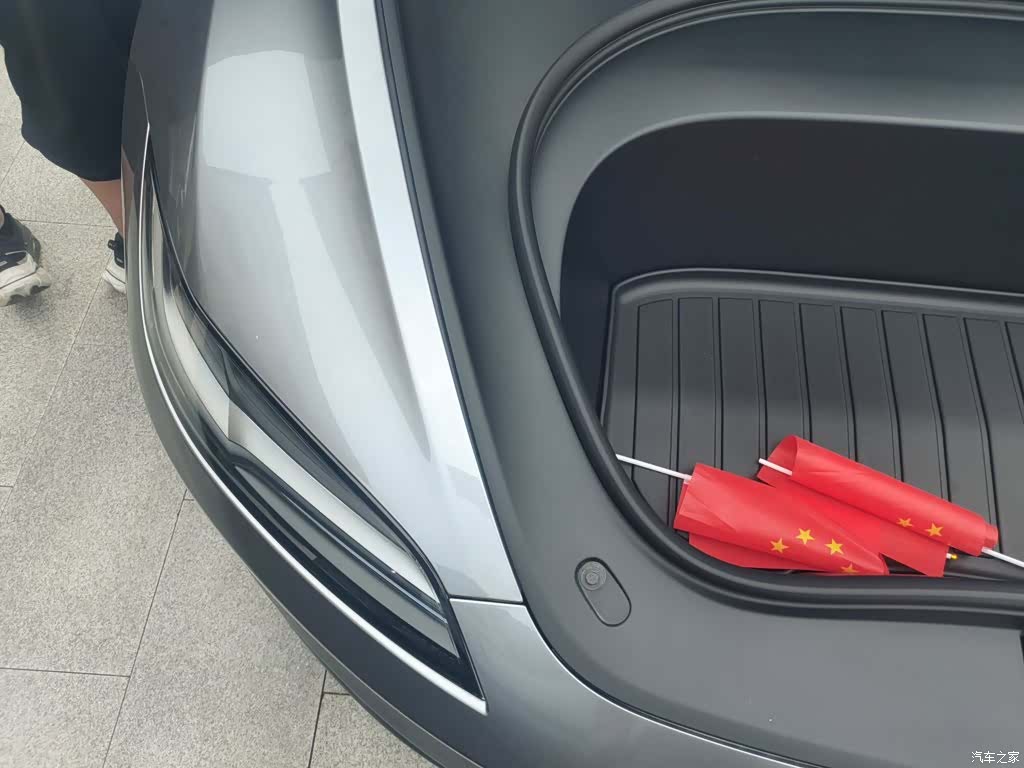 Tesla Model 3, 2025 22