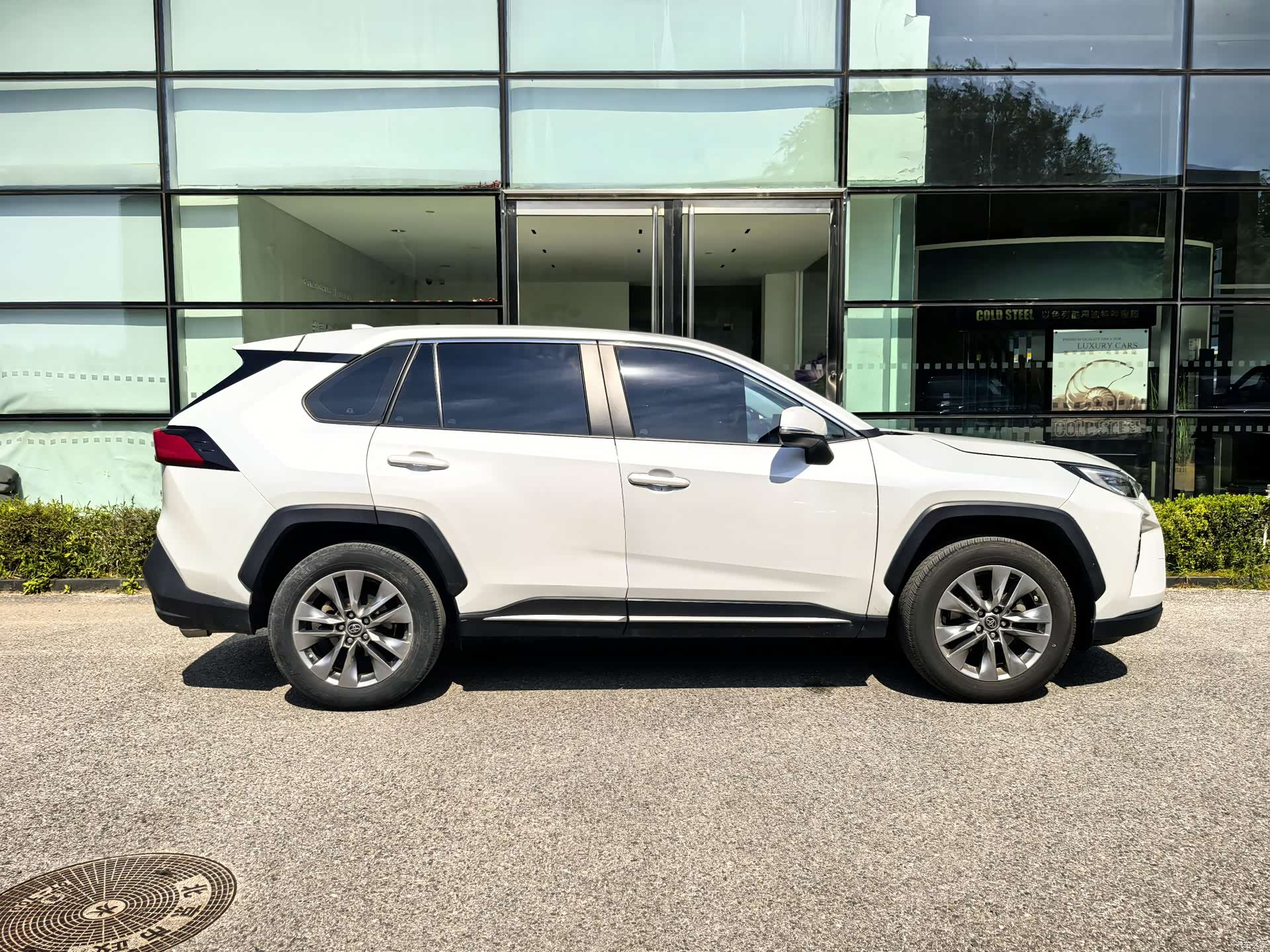 Toyota Wildlander, 2021 3