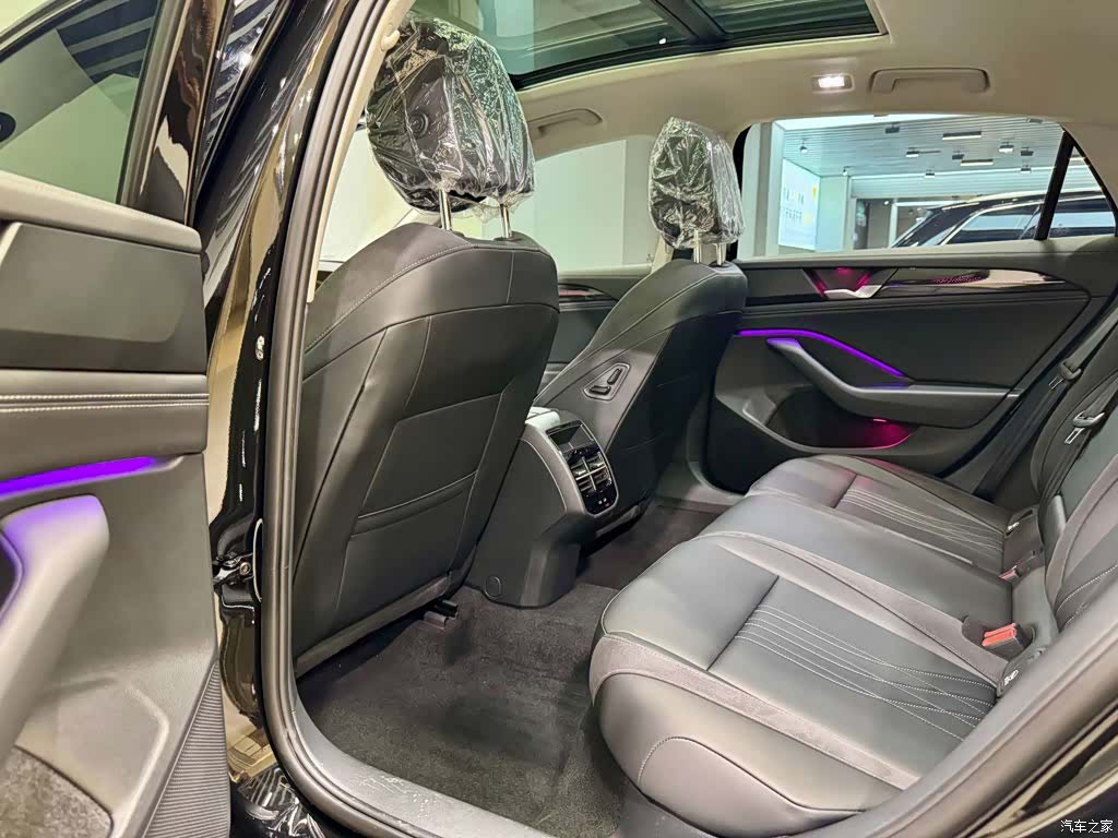 Volkswagen Magotan, 2026 18