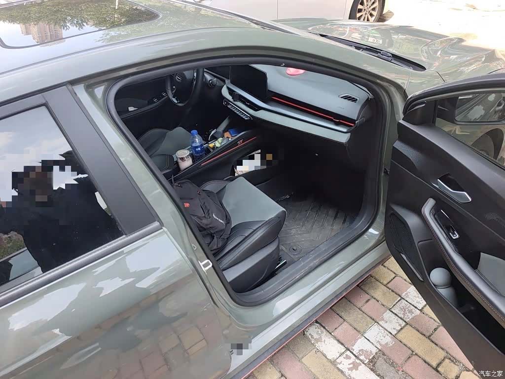 Geely Binray, 2022 20