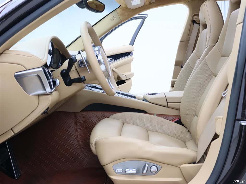 Porsche Panamera, 2015 3