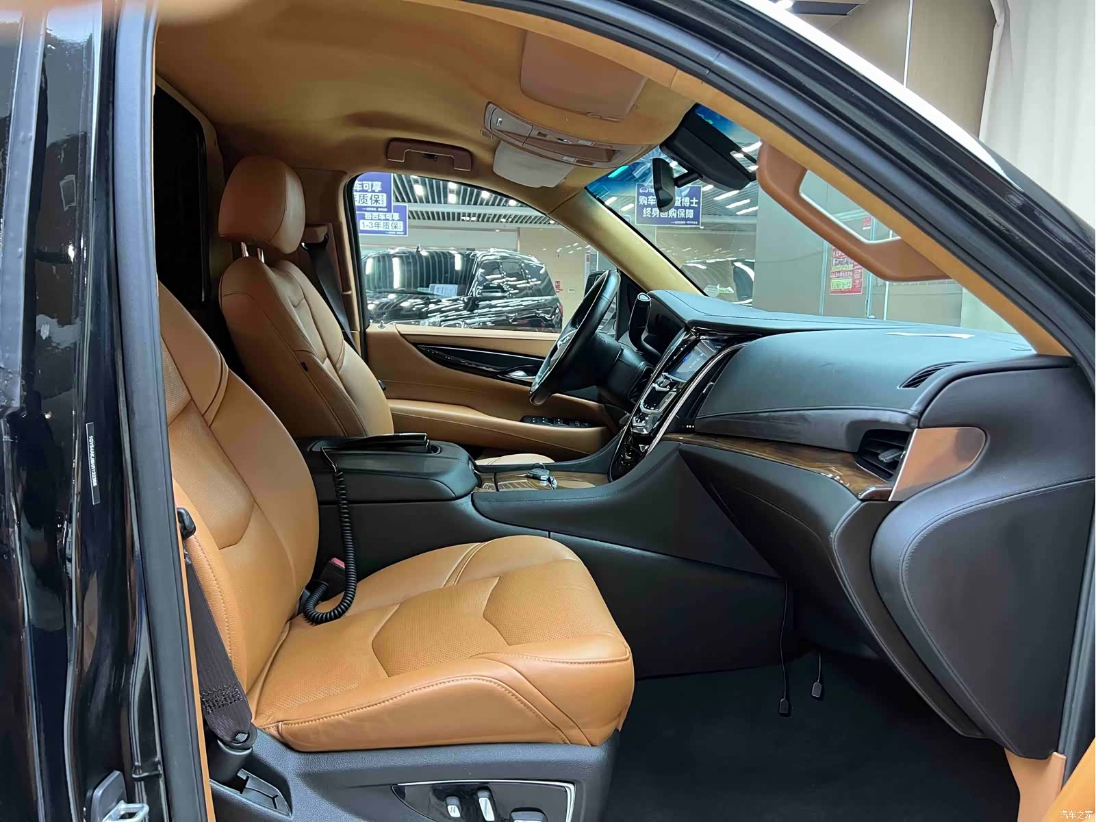 Cadillac Escalade, 2017 10
