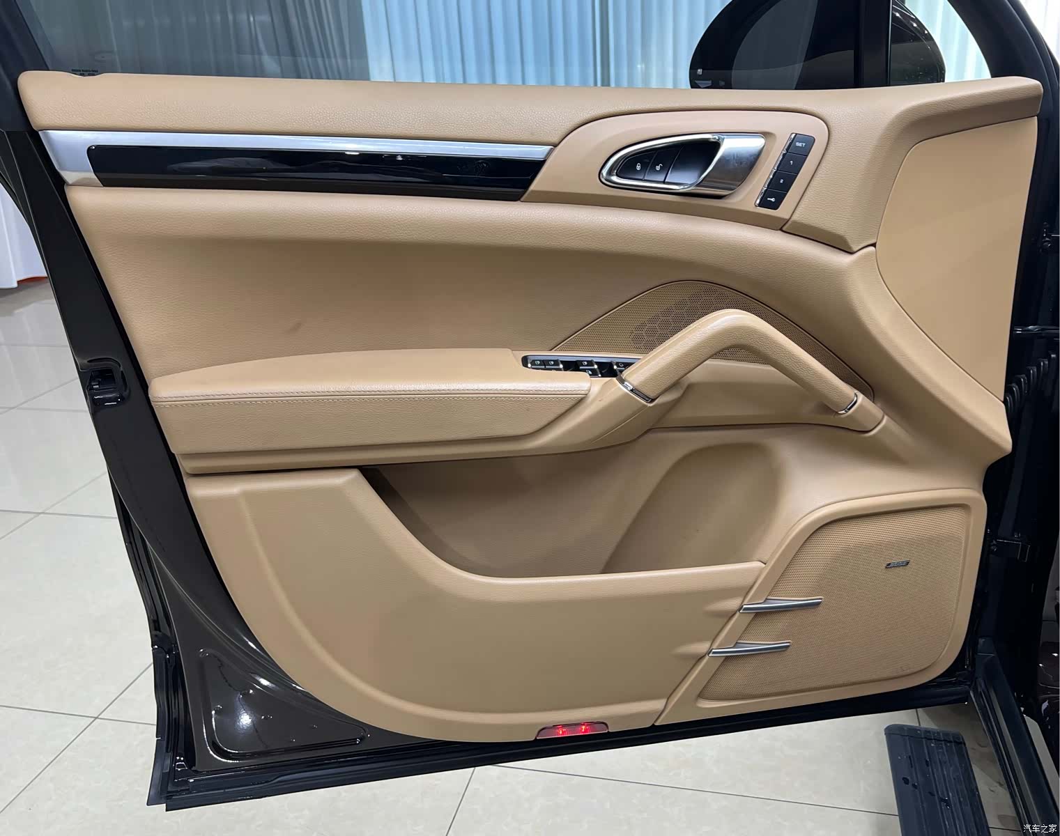 Porsche Cayenne, 2015 8