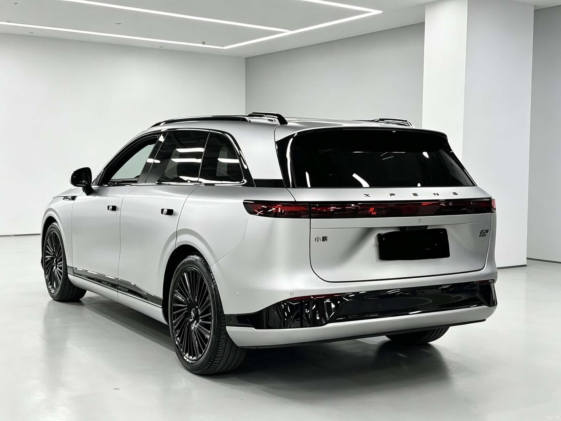 Xpeng G9, 2025 9