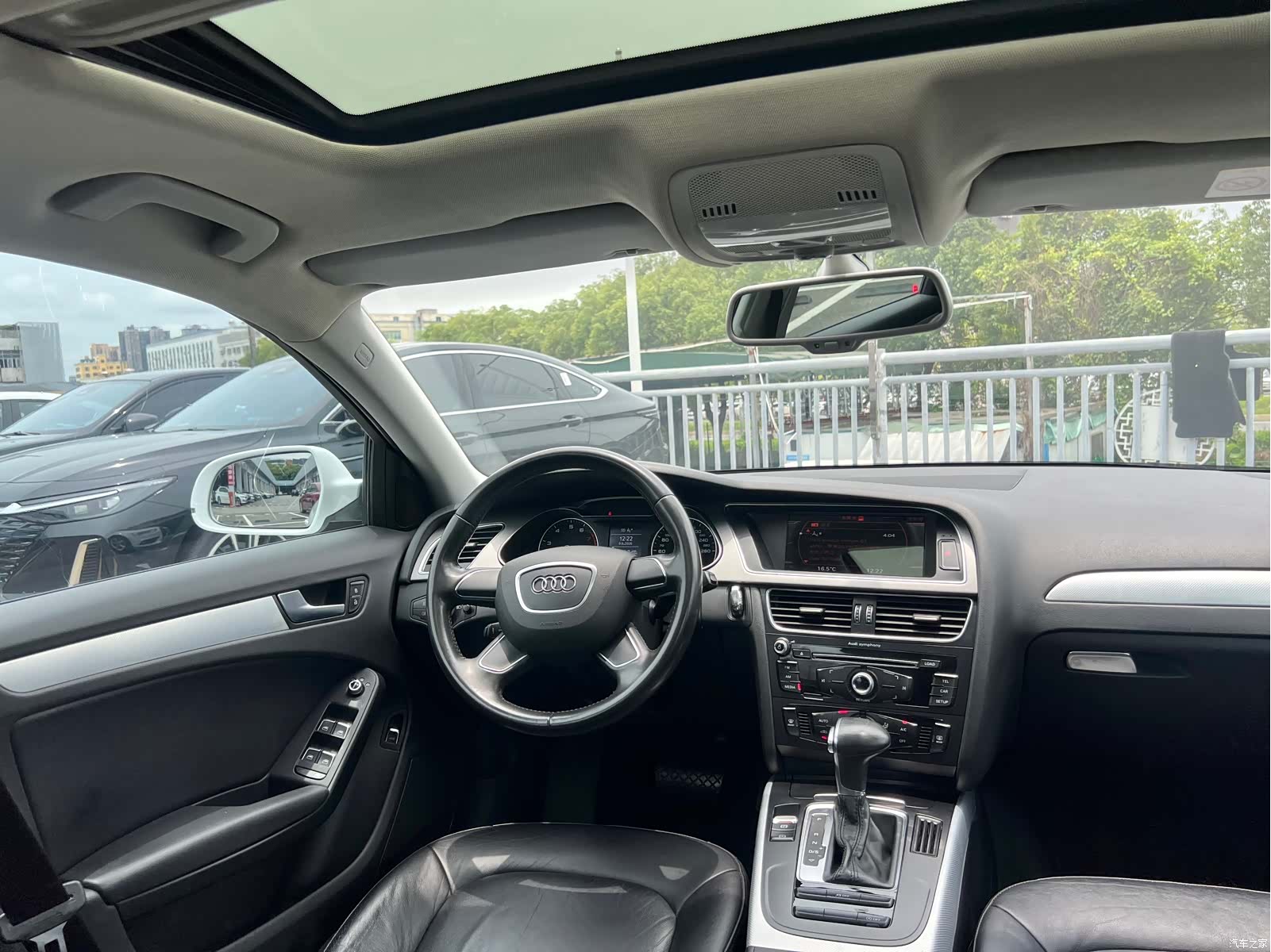 Audi A4L, 2016 10