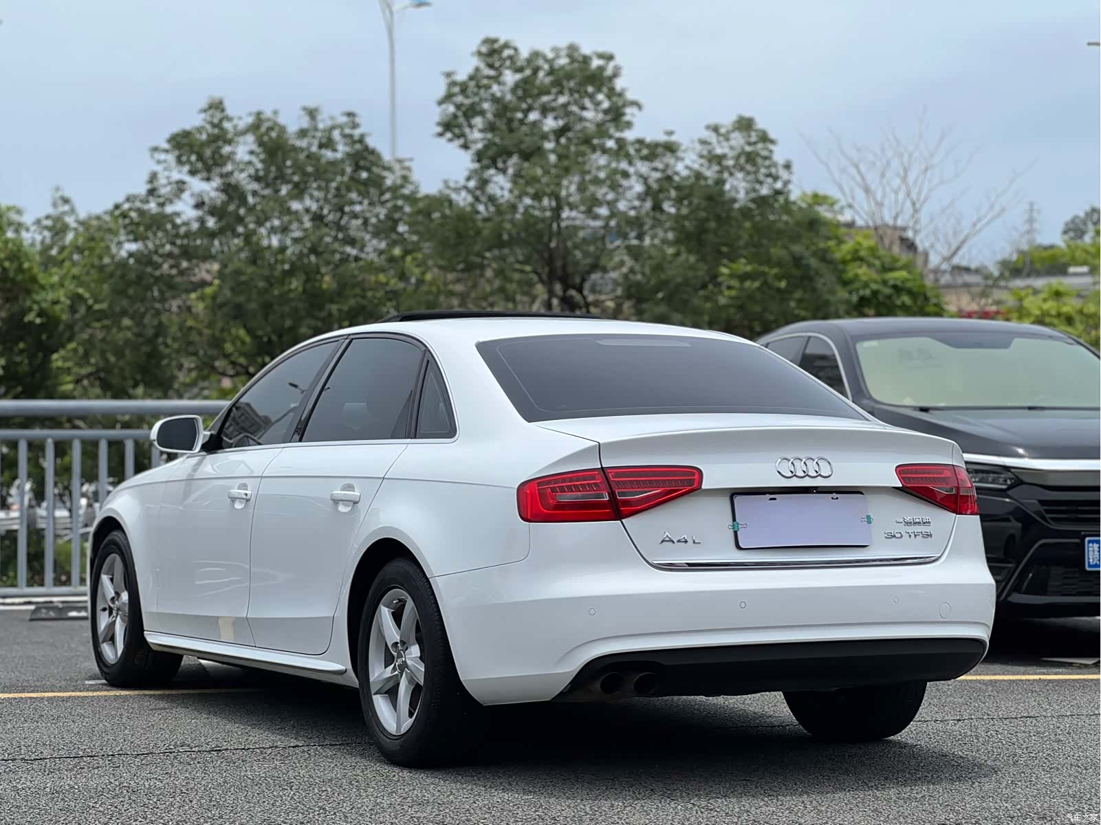 Audi A4L, 2016 17
