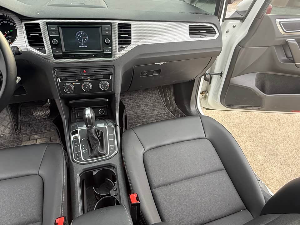 Volkswagen Golf*Jiayu Volkswagen Golf*Jiayu