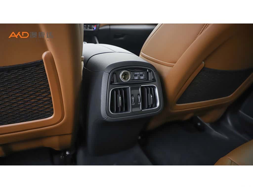 Maserati Levante, 2022 9