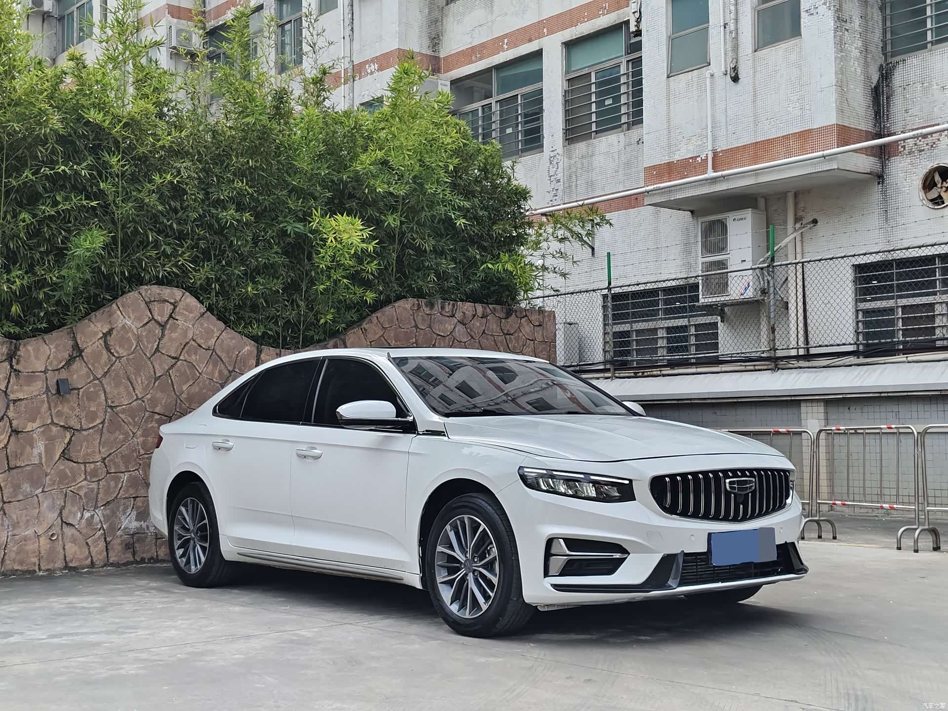 Geely Preface, 2023 3