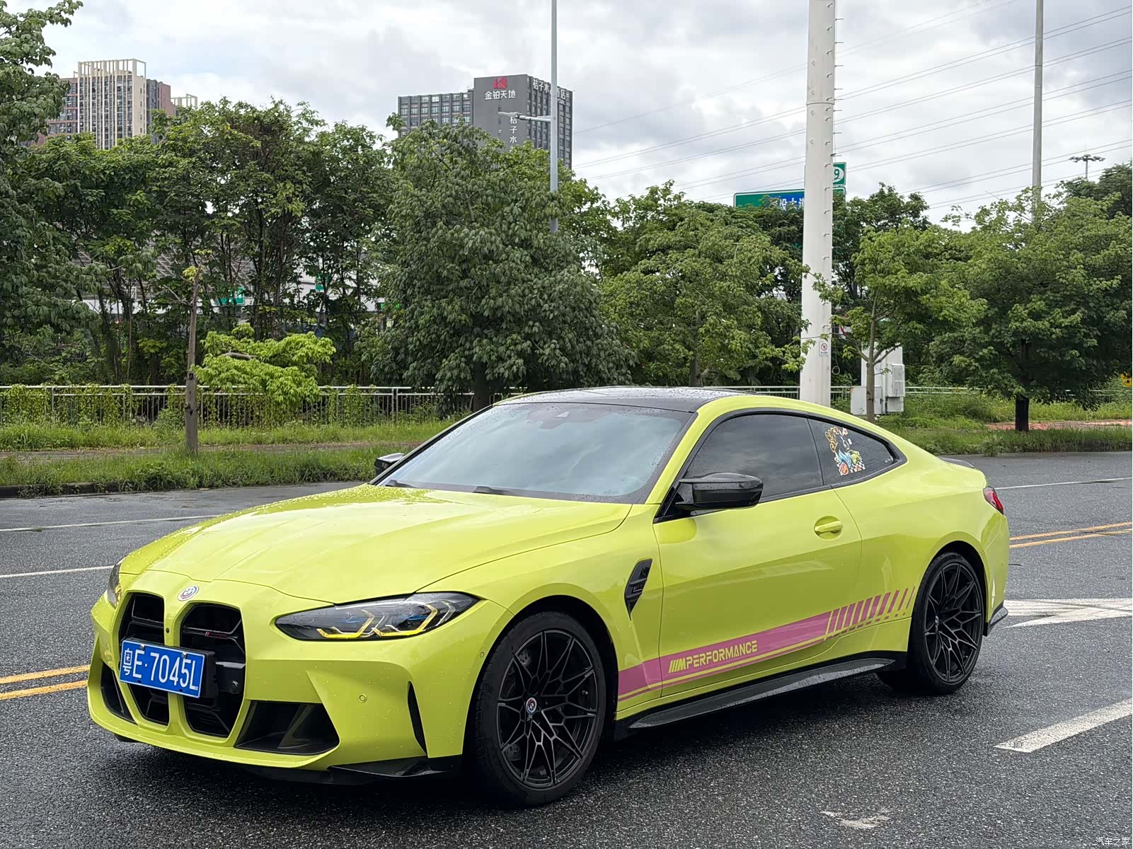 BMW M4, 2023 1