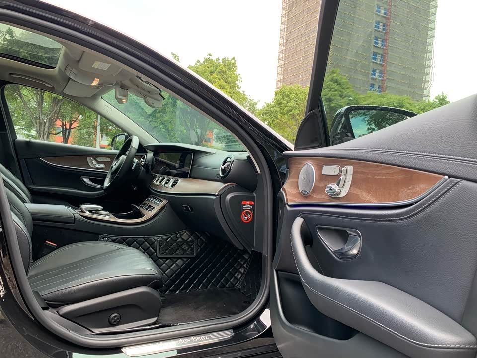 Mercedes-Benz E-class Mercedes-Benz E-class
