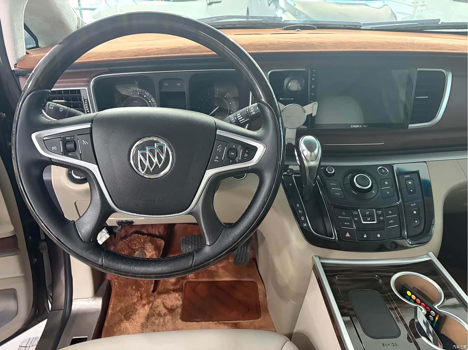 Buick GL8, 2017 12
