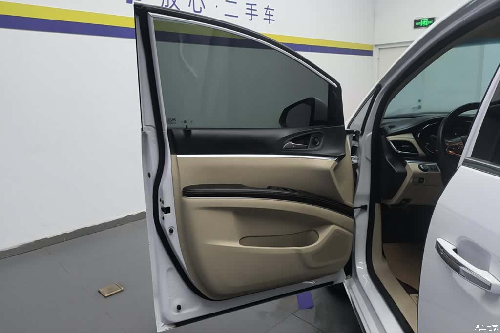 Buick GL8, 2024 7