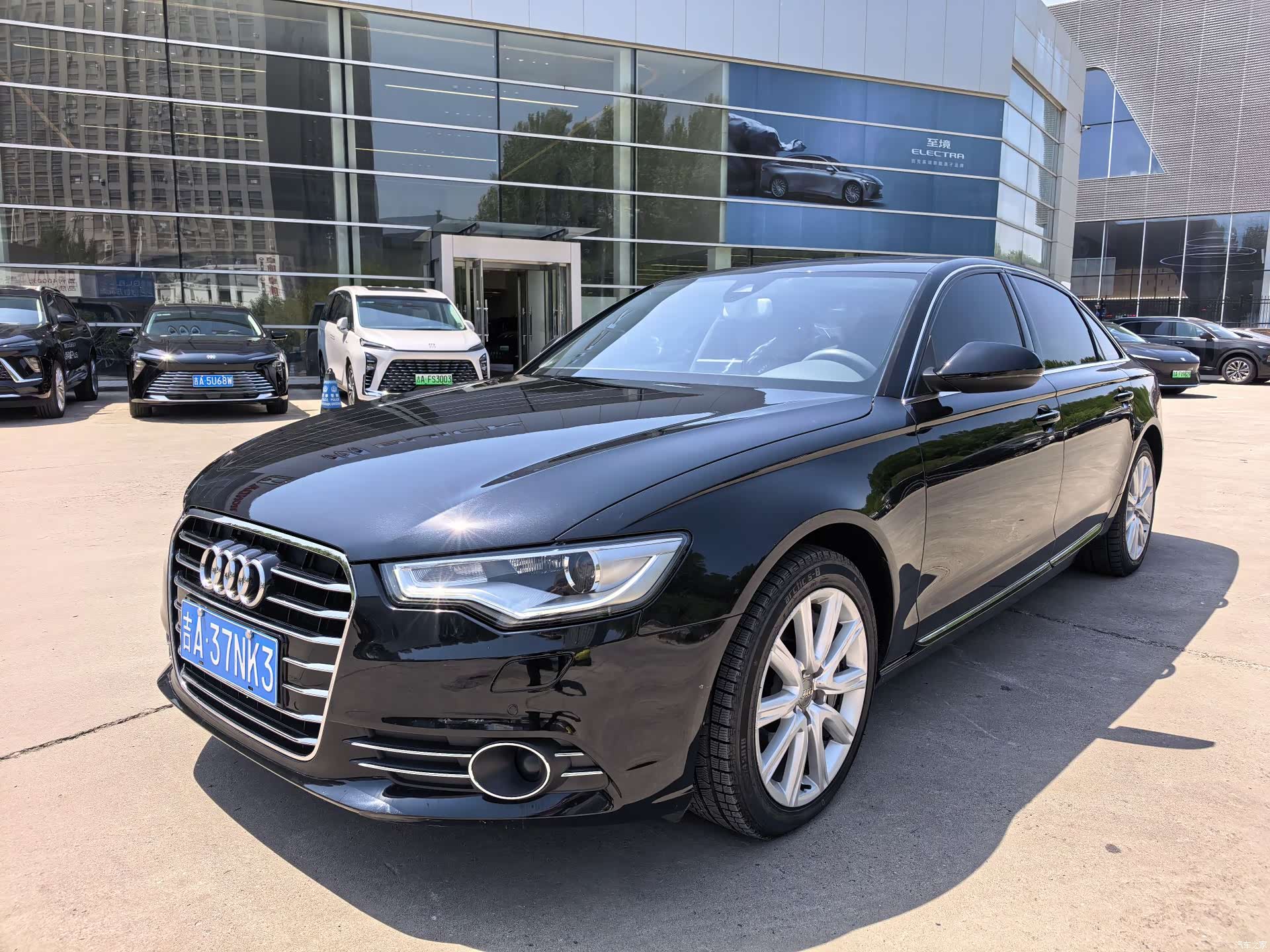Audi A6L, 2014 1