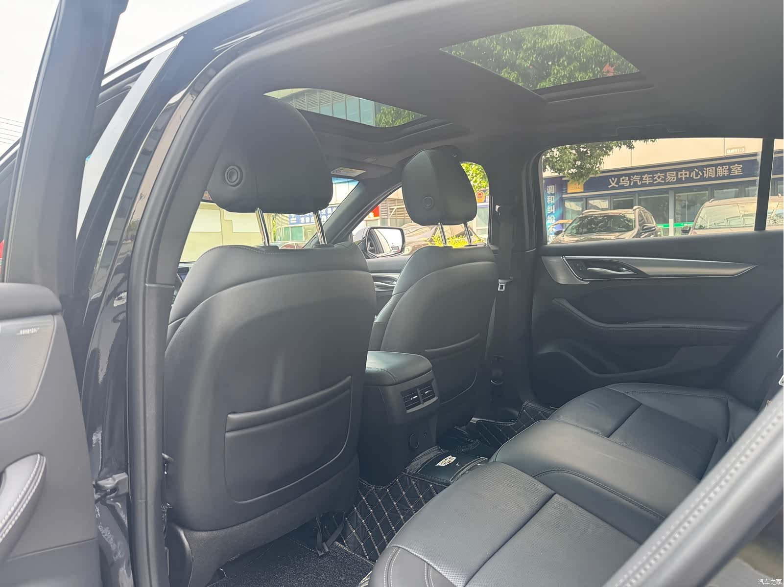 Cadillac CT5, 2023 15