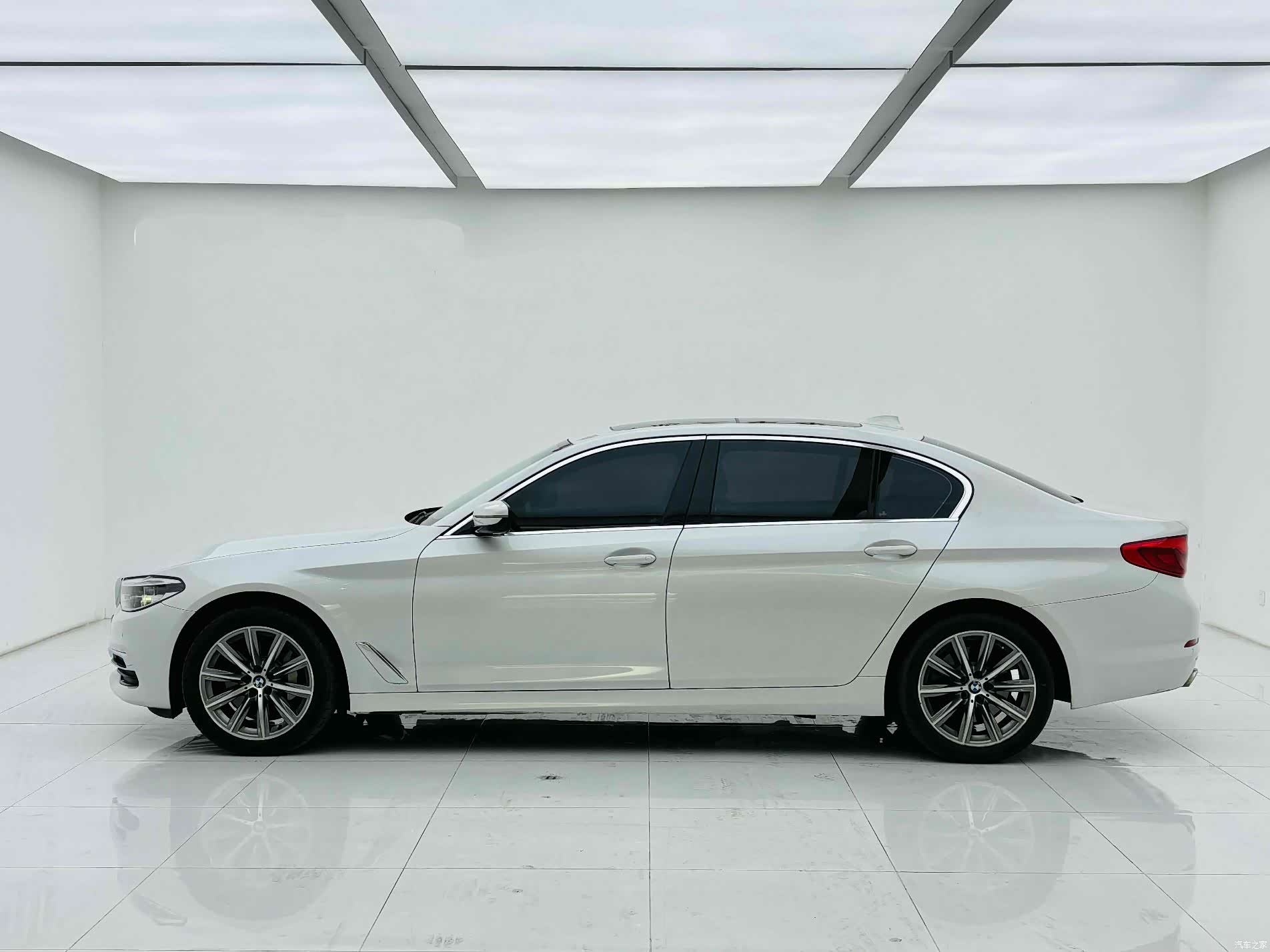 BMW 5 Series, 2018 3