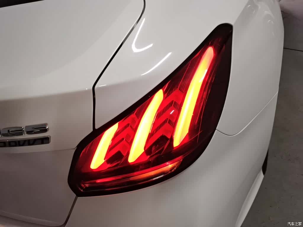 MG MG5, 2022 8