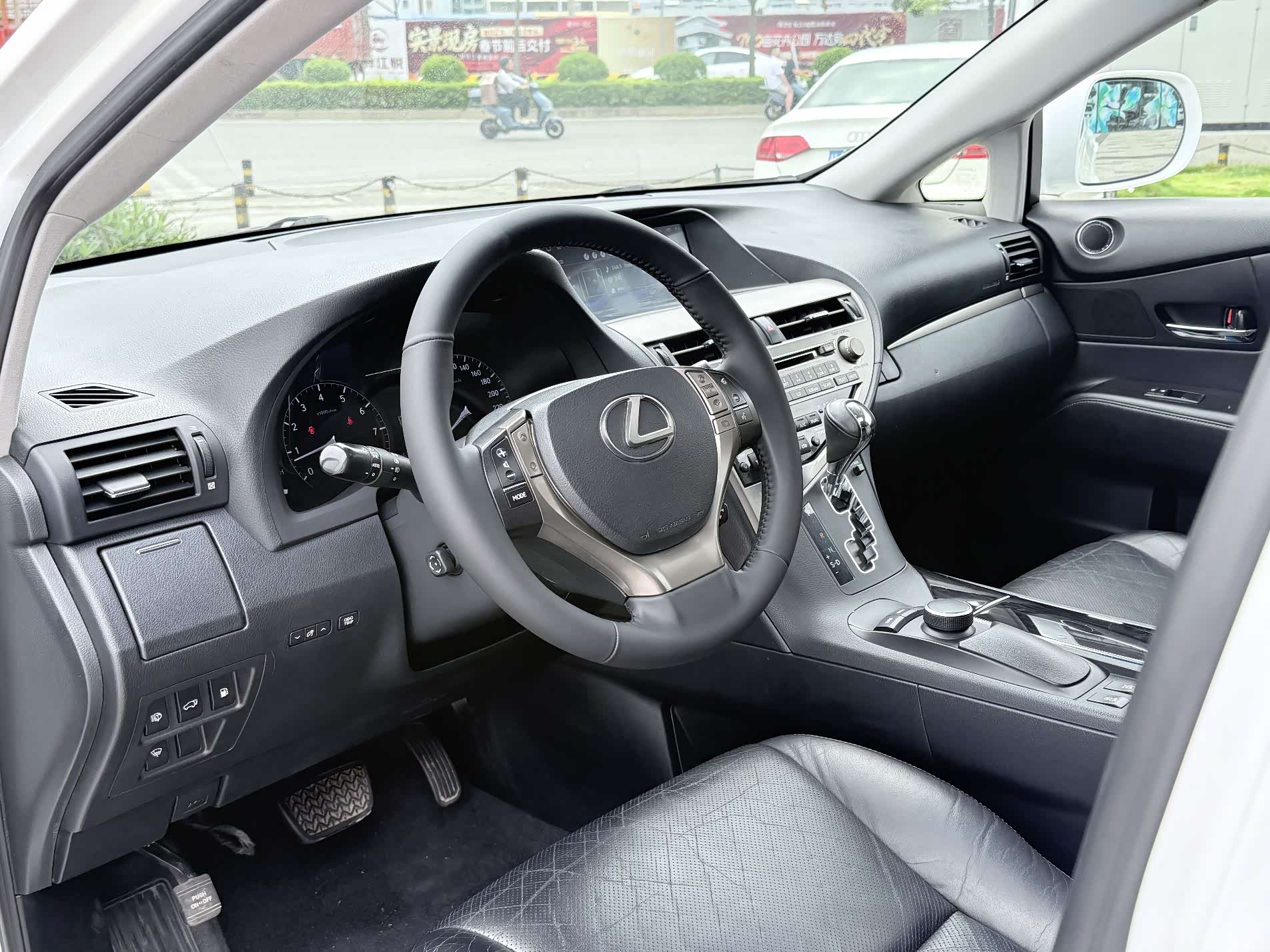 Lexus RX, 2012 14
