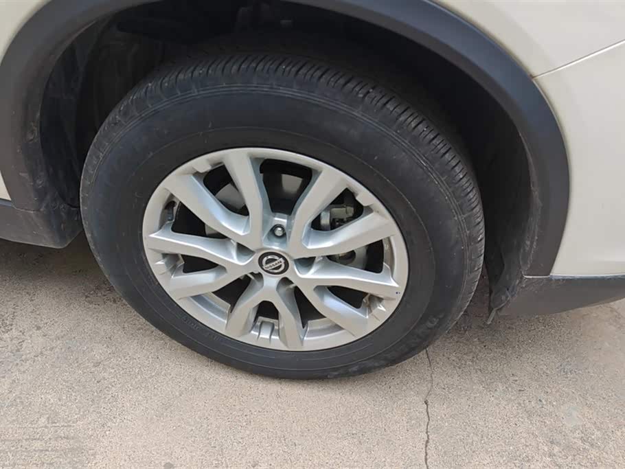 Nissan Qijun