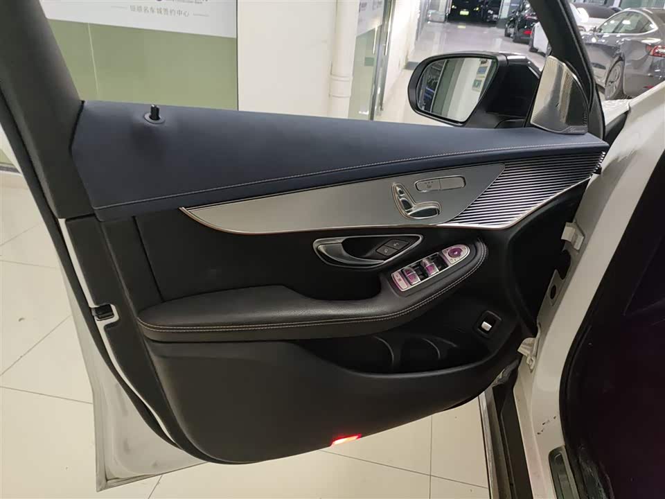 Mercedes-Benz EQC Mercedes-Benz EQC