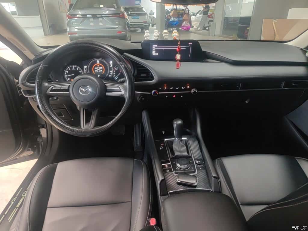 Mazda Mazda3, 2021 10