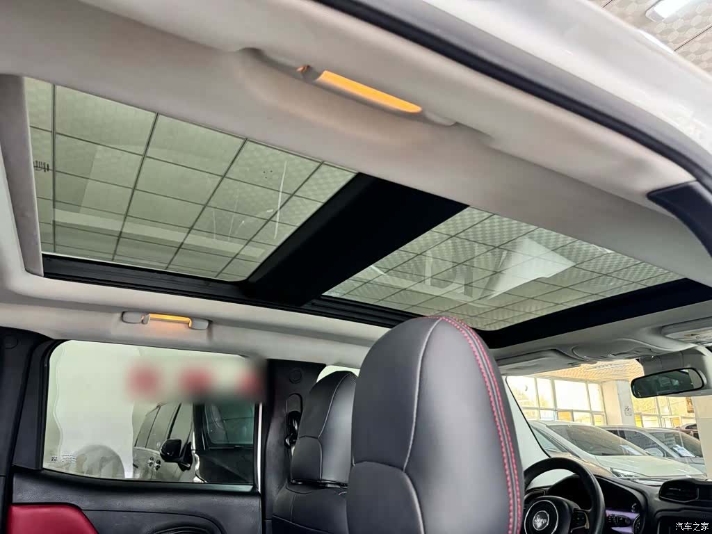 Jeep Renegade, 2017 все фото