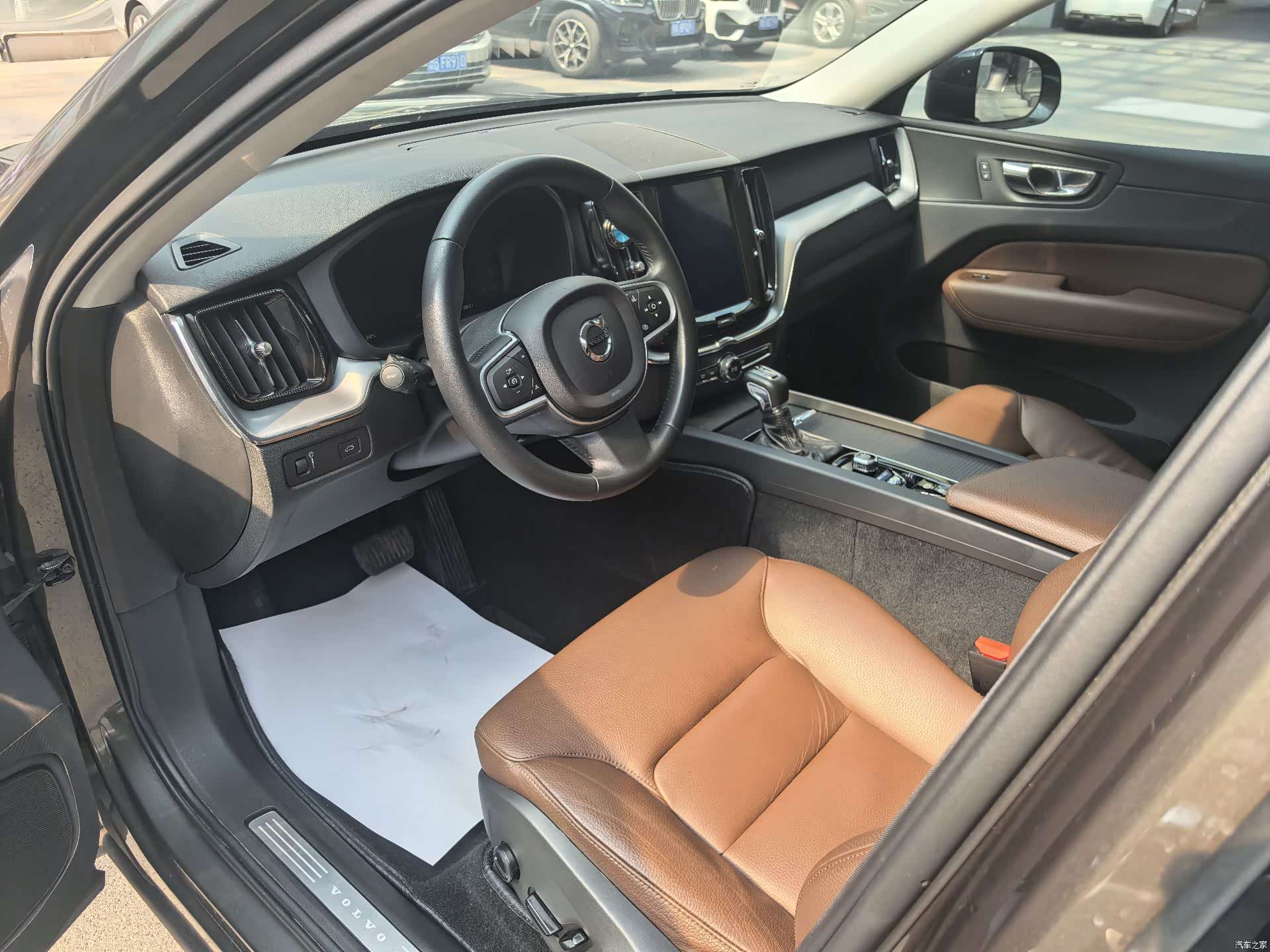 Volvo XC60, 2018 4