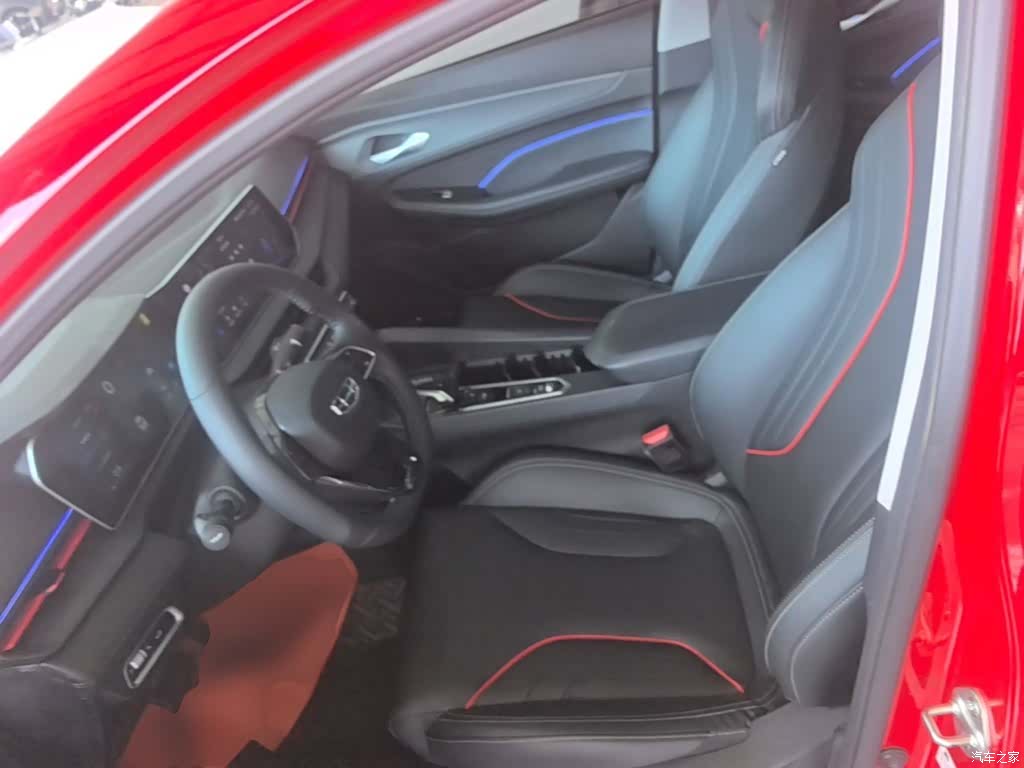 Geely Binray, 2023 15