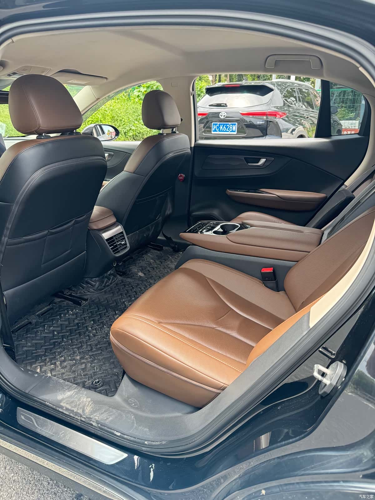 Hongqi QM5, 2021 11
