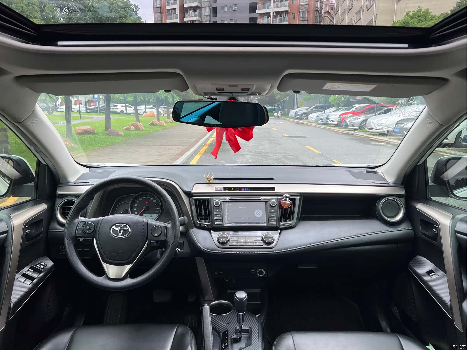 Toyota RAV4, 2016 7