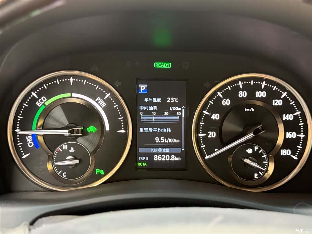 Toyota Alphard, 2019 27