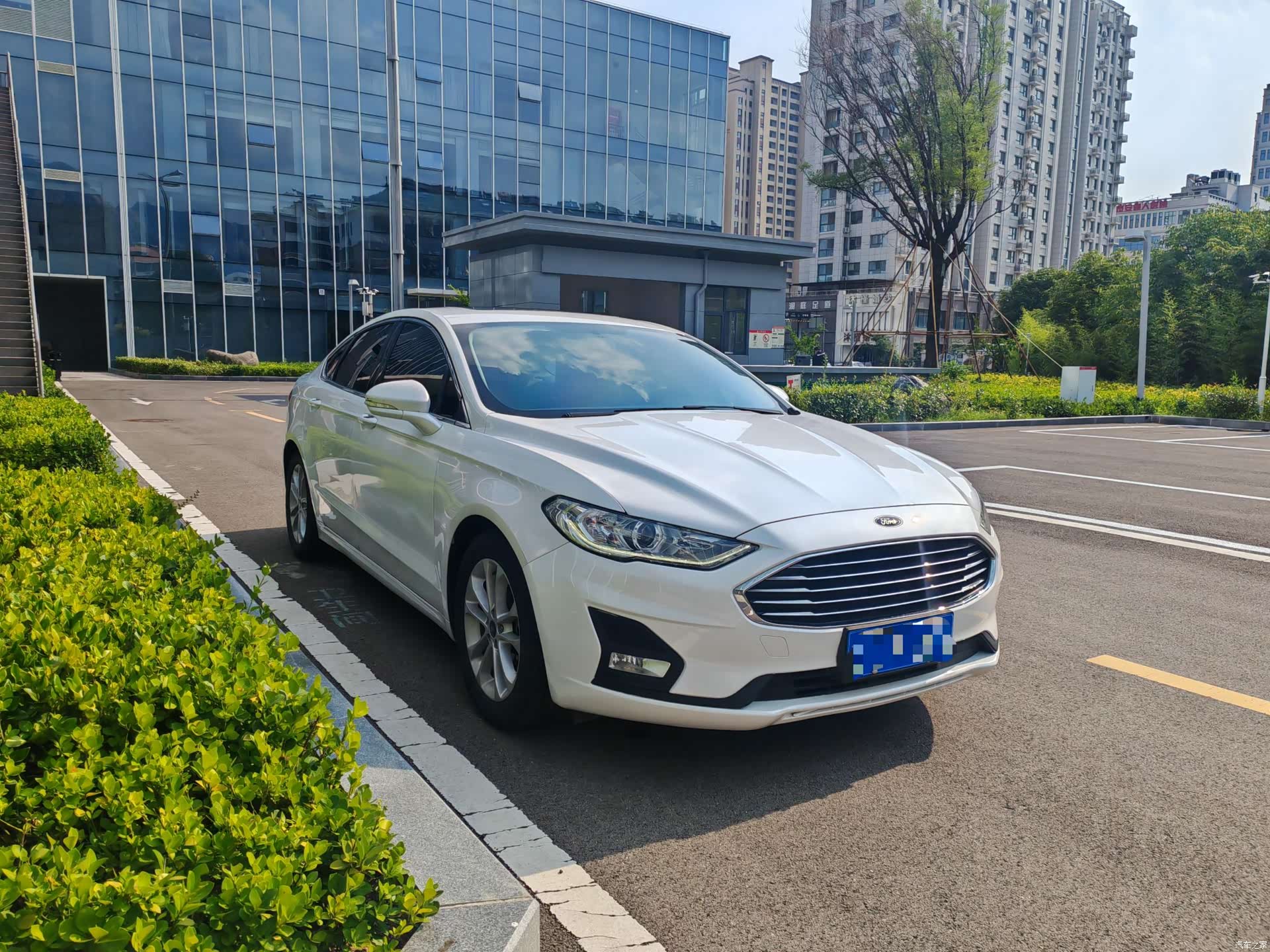 Ford Mondeo, 2021 3
