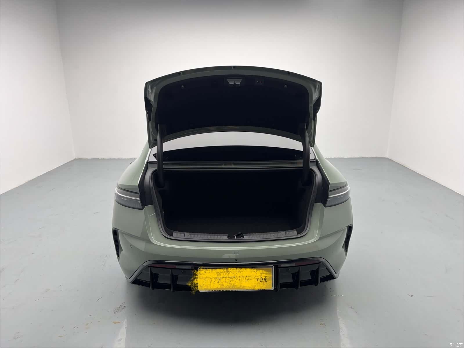 BYD Seal, 2023 10