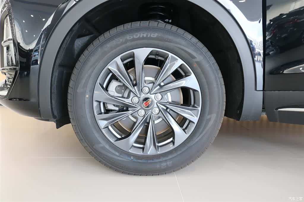 Hongqi HS5, 2026 16