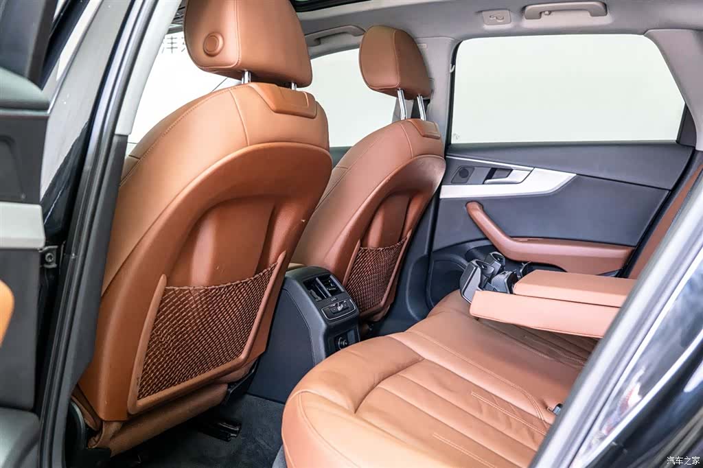 Audi A4, 2021 15