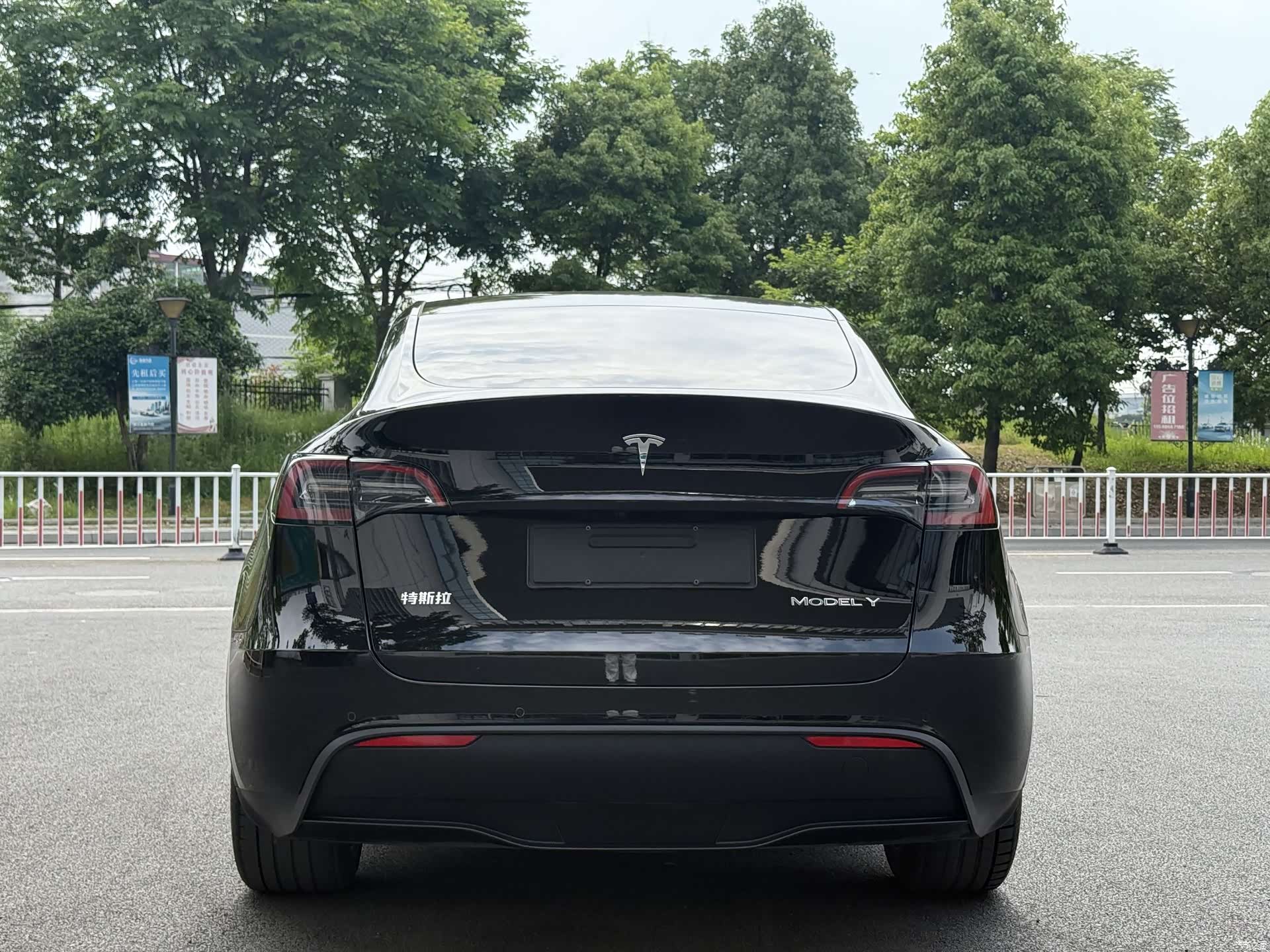 Tesla Model Y, 2023 8